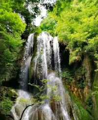 被譽為「楚天小九寨溝」～襄陽香水河風景區