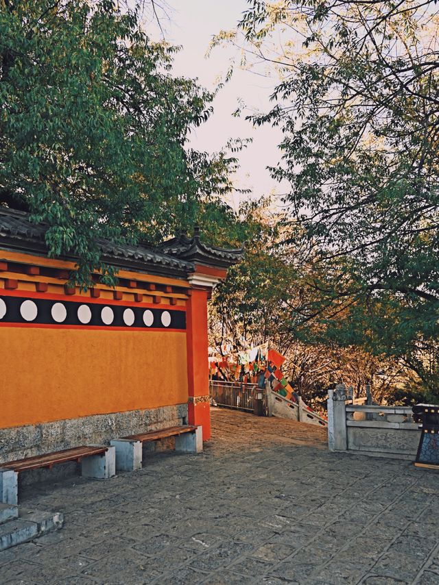 香格里拉藏服體驗｜獨克宗古城打卡攻略