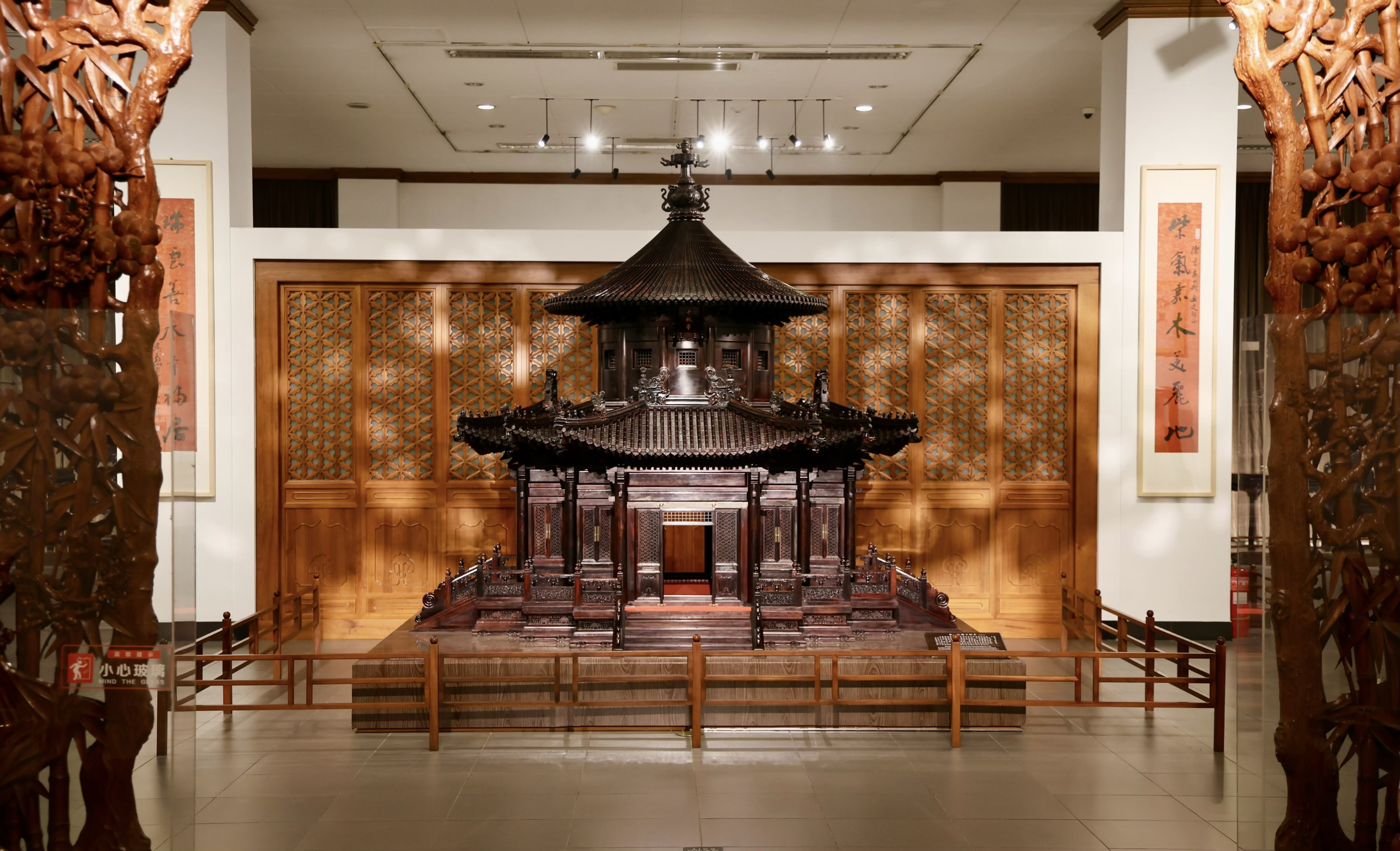 北京隱藏的小眾奢華瑰寶:紫檀宮博物館！全是紫檀精品！｜Trip.com 北京