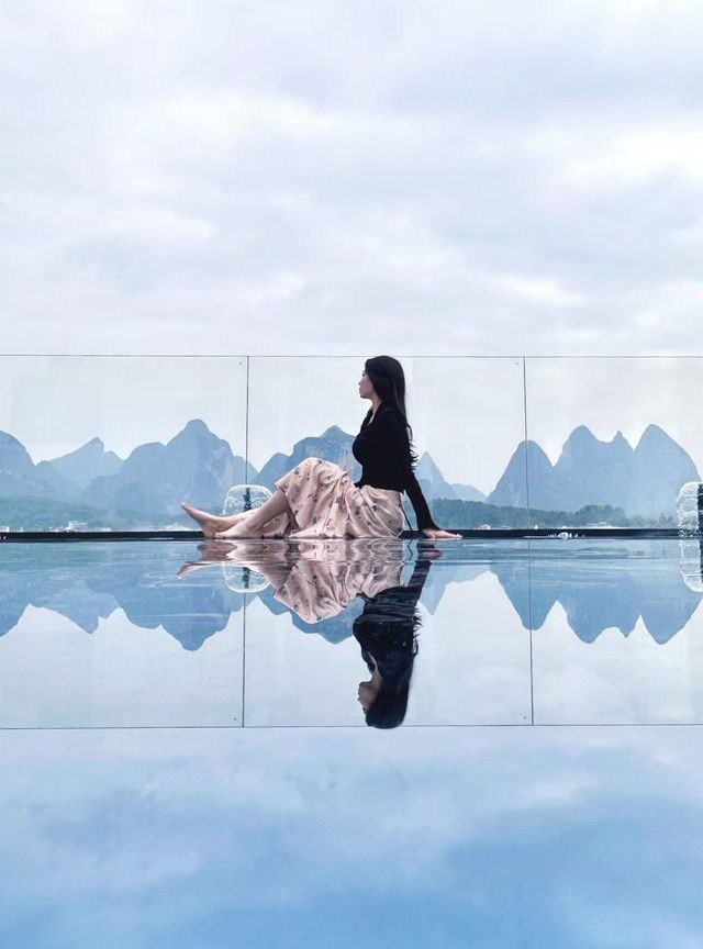 陽朔｜入住這裡打開窗簾就能看到漓江和山景！