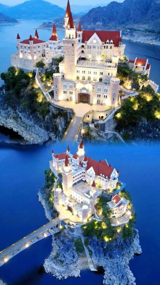 I almost thought I'd left the country! A Hogwarts Castle for Chinese eyes only~