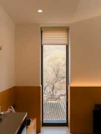 住進長城腳下的治癒系小屋