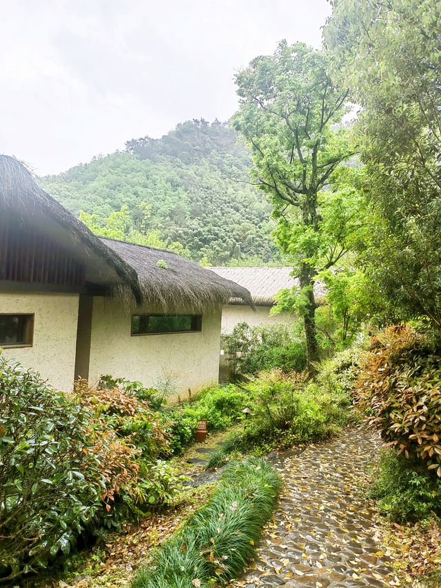 杭州富春芳草地度假酒店，遠離煩囂，感受寧靜