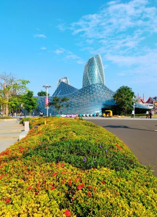 Explore Ocean Flower Island and its exotic charm