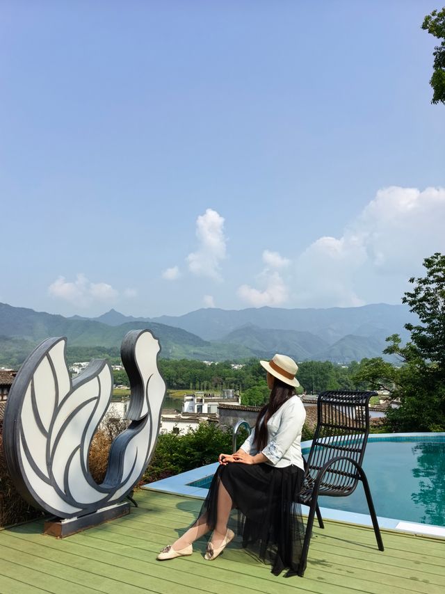 端午住進水墨江南爆紅的詩莉莉就在宏村門口