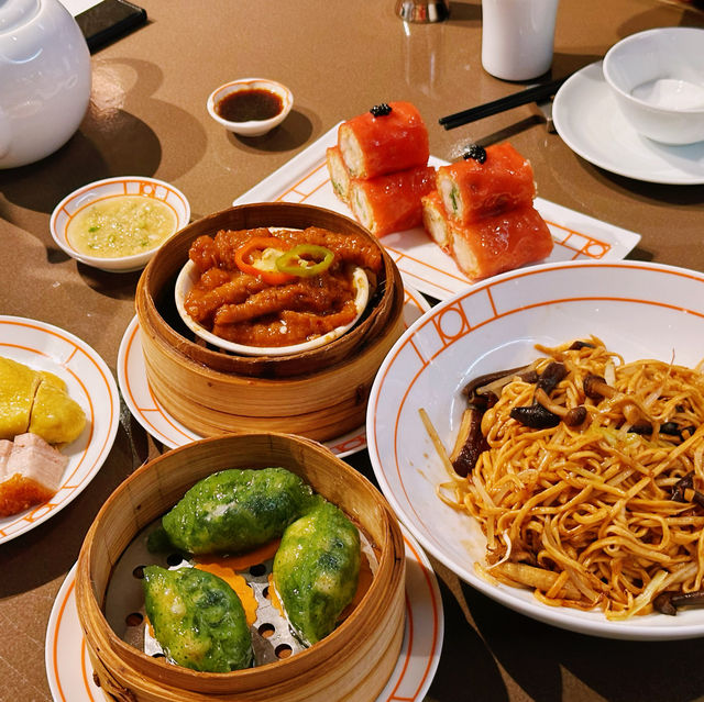 澳門上葡京酒店｜金碧輝煌的一家花園酒店