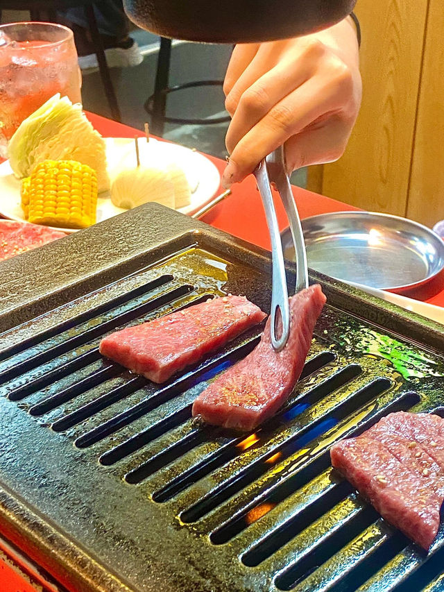 大阪梅田必衝！200+烤肉直接封神🥩姐妹吃到說不出話！