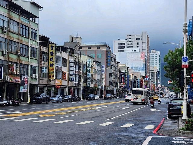 🌟 Kaohsiung in 72 Hours: Trains, Temples & Tropical Vibes 🌴🚆🌟 
