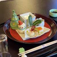 藏不住了！闖入《輝夜姬物語》的大阪料亭，一口品盡日式美學儀式感！