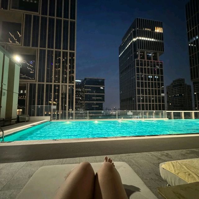深圳前海jen酒店泳池美到心顫！游一次就淪陷🏊‍♀️