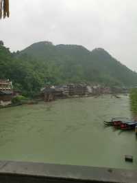 那年走在湘西古城的街道