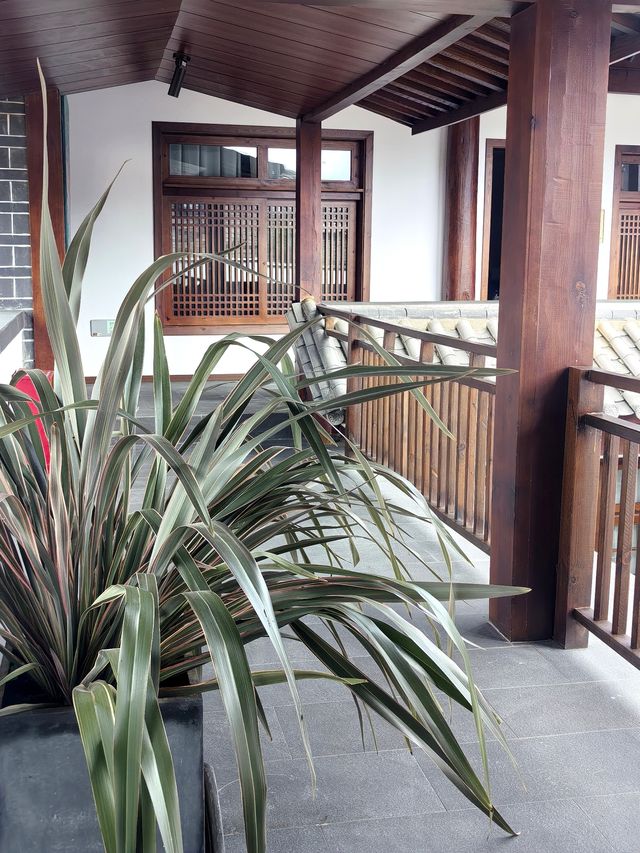 麗江野趣棲居指南 麗江野趣棲居指南