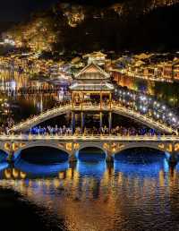 鳳凰古城攻略:邂逅沱江畔的千年水墨畫。