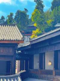 沉醉黃昏時分 | 麗江獅子山畔,枕著古城暮色入夢