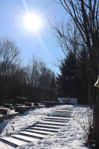 長白山絕美窗邊咖啡正對雪山河谷太出片