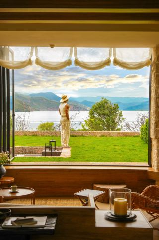 人生不過三萬天，我願住在瀘沽湖兩萬九