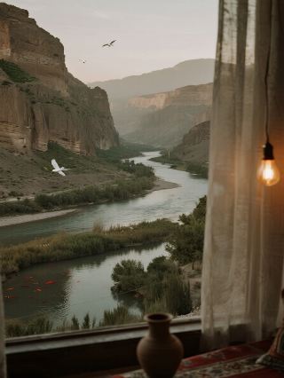 การผจญภัยในฤดูหนาว ณ เชิงเขาเฮหลาน: คู่มือสำหรับครอบครัวในการสำรวจภาพเขียนบนหินและท้องฟ้าที่เต็มไปด้วยดวงดาว