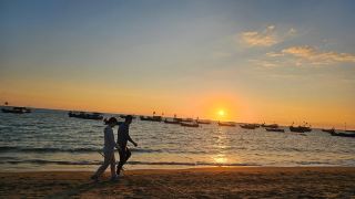 Hainan Sunset Secret Spot: Ledong Longqi Bay's Stunning Sunset Check-in Point