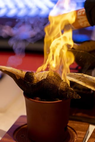 Рисовая каша «Никогда-ночь» от Сянли Чена: легкий и изысканный ресторан чаошаньской кухни, в который жители делового центра нового города Чжуцзян готовы с нетерпением ждать.