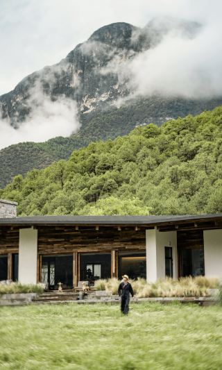 To live among the mountains and forests, I stayed in Yunnan for an extra 7 days