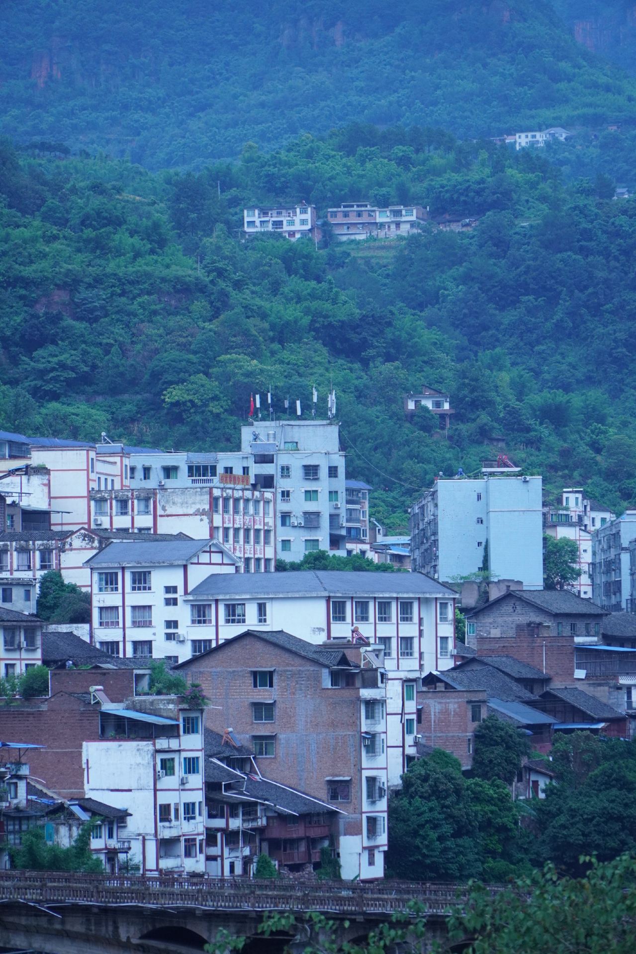 Niche ancient town by the Chishui River | Uncrowded and free