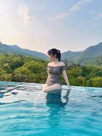 ⛰ Chosun Resort’s infinity pool with the sensibility of Mt. 