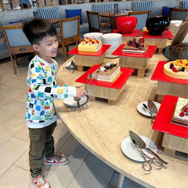 【 品嘗各國美食。酒店自助晚餐 】 【 品嘗各國美食。酒店自助晚餐 】