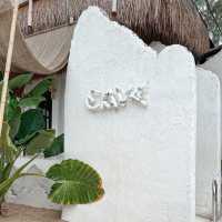 CAVE BEACH CLUB - คาเฟ่สุดชิลริมทะเลพัทยา