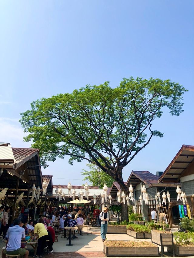 Jing jai Weekend market ความพิเศษของเช้าวันหยุด