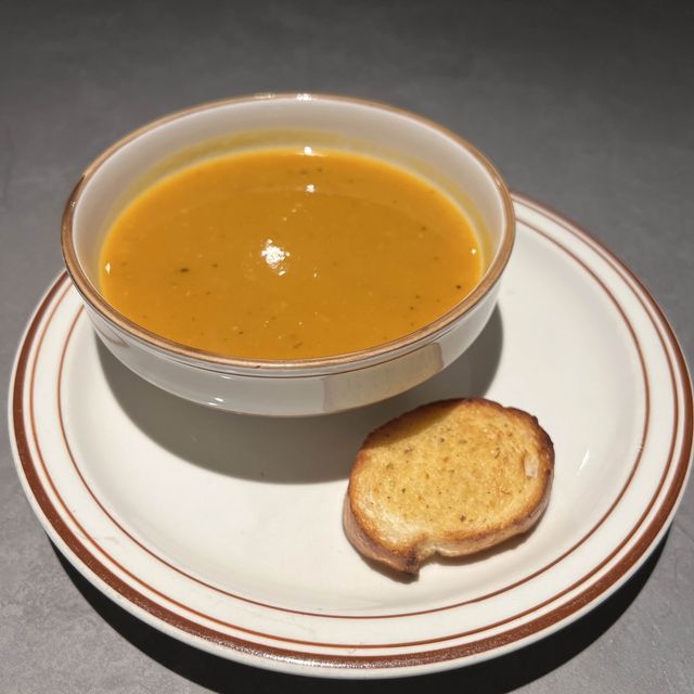 尖沙咀任食長腳蟹