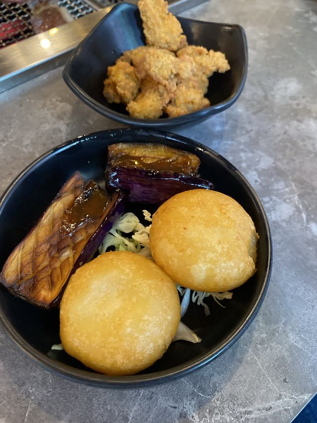 日本居酒屋風格的熊本燒肉火鍋店