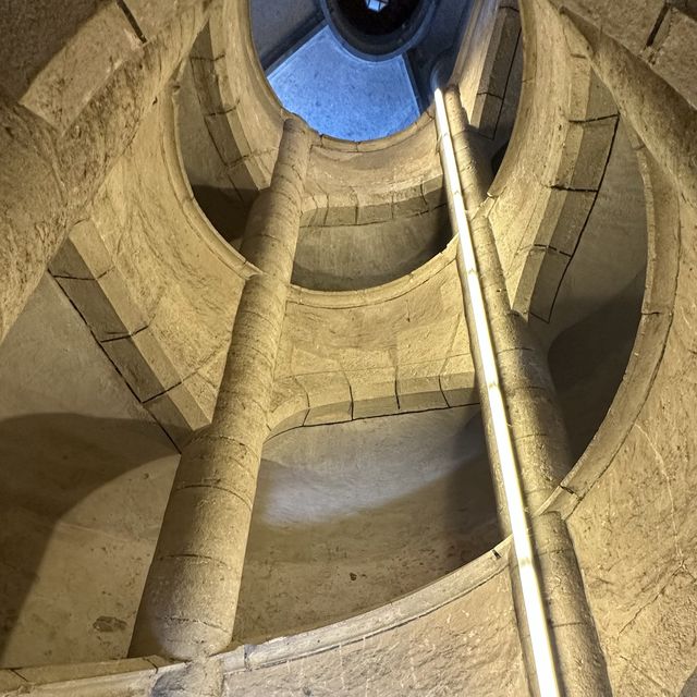 「沙夫豪森」：欣賞梅諾城堡建築