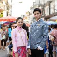 ถนนคนเดินย้อนยุคตะกั่วป่า กินขนม ชมเมืองเก่า