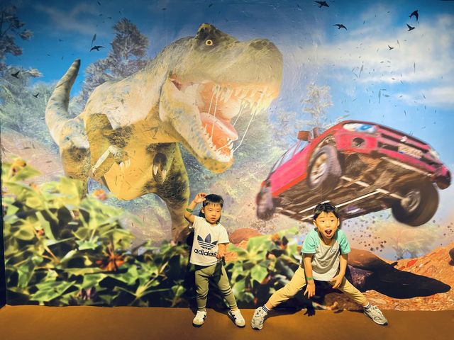 《侏羅紀恐龍探險樂園》🦖復活假期放電之選！