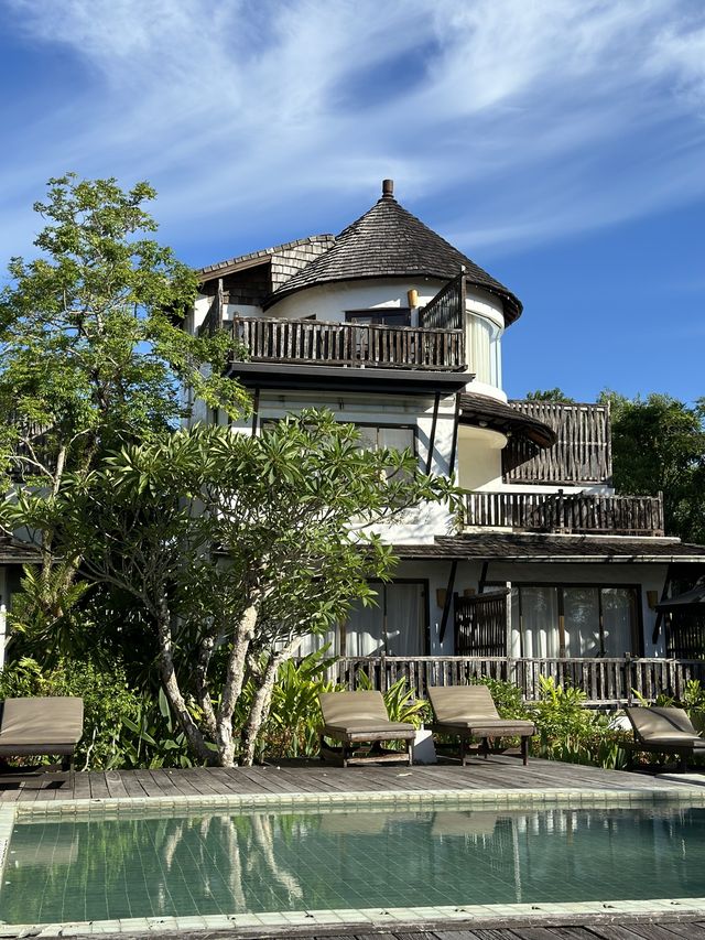 AANA VILLAS ที่พักฟีลบาหลี สุดไพรเวท บนเกาะช้าง 
