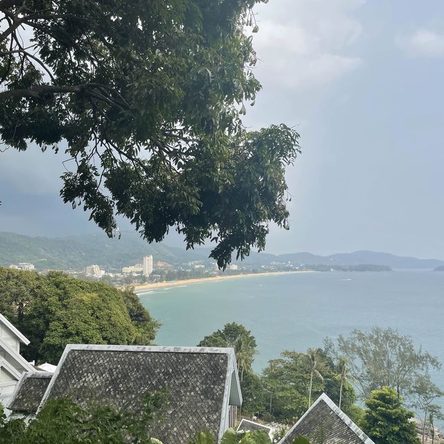 ที่พักวิวสวยบนหาดกะรน 
