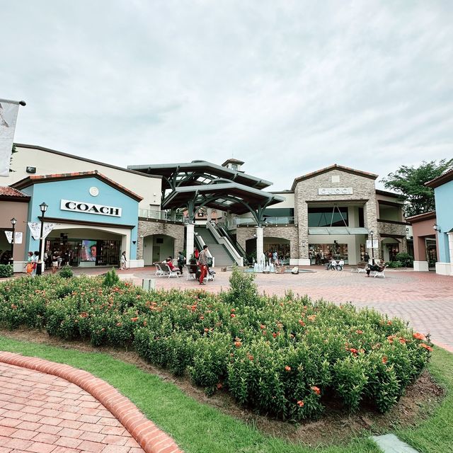 購物天堂新山Premium Outlets 