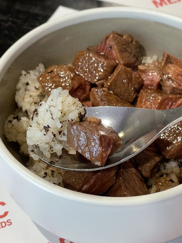 Meat Public ร้านเนื้อน้องใหม่แกะกล่องย่านอารีย์