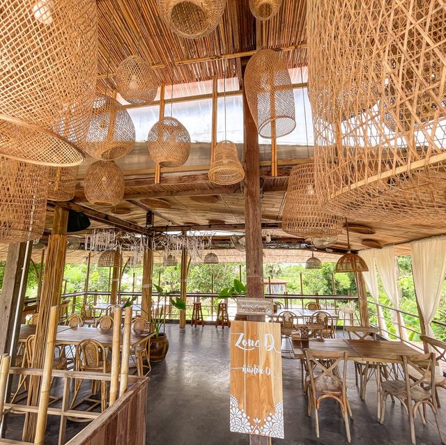 ร้านอาหาร บ้านนอกคอกนา เขาใหญ่