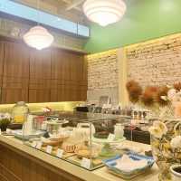 Cheevit Cheeva : ชีวิตชีวา