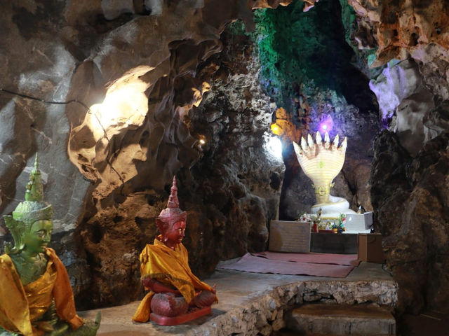 ไหว้สิ่งศักดิ์สิทธิ์ ณ วัดถ้ำน้ำ จ.ราชบุรี 🙏🏻🙏🏻