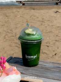 🏖️ คาเฟ่บนหาดทราย นั่งชิลรับคลื่นลมริมทะเลหัวหิน