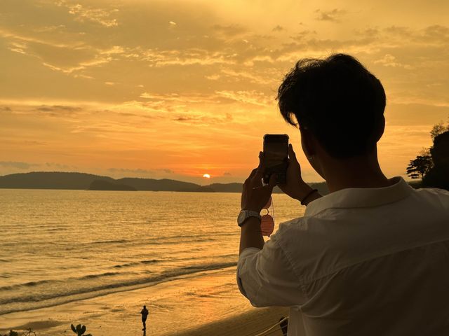 อ่าวนาง จุดชมพระอาทิตย์ตกที่จ. กระบี่