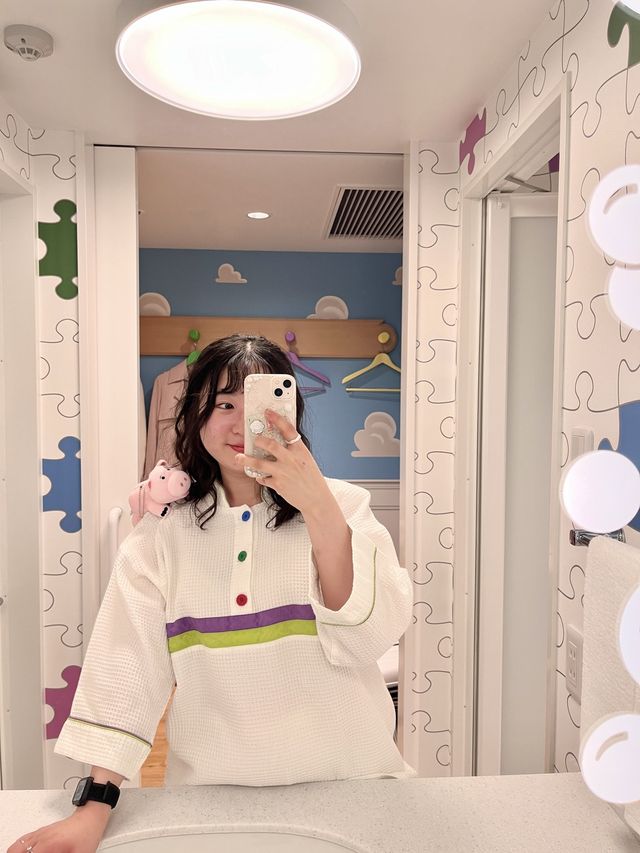 토이스토리 덕후 심장 폭격 당하는 호텔🏹💘