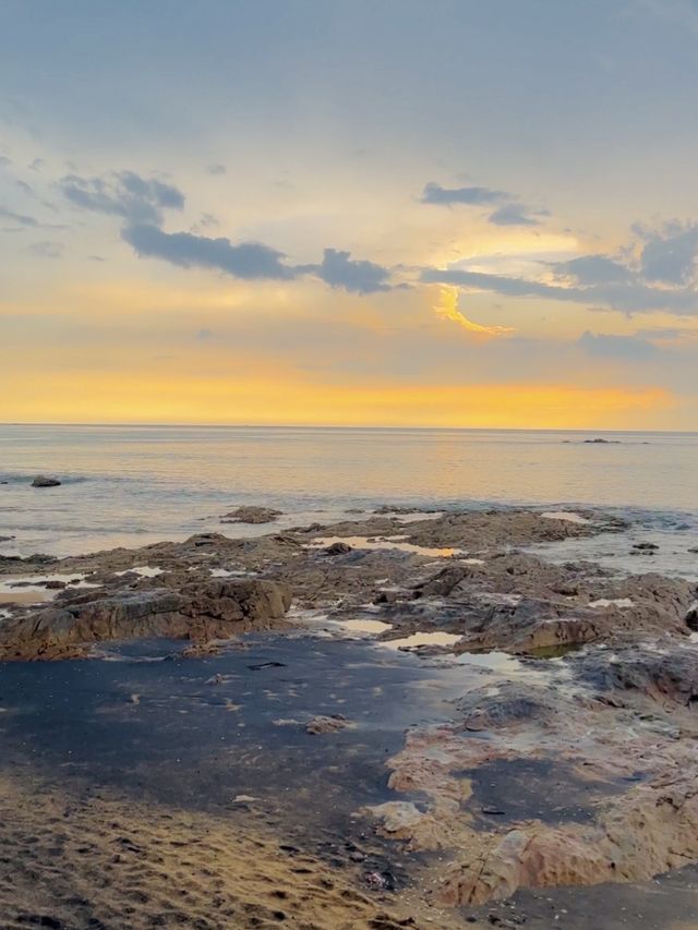 หาดทรายดำ🌊🖤  หาดทรายดำ🌊🖤