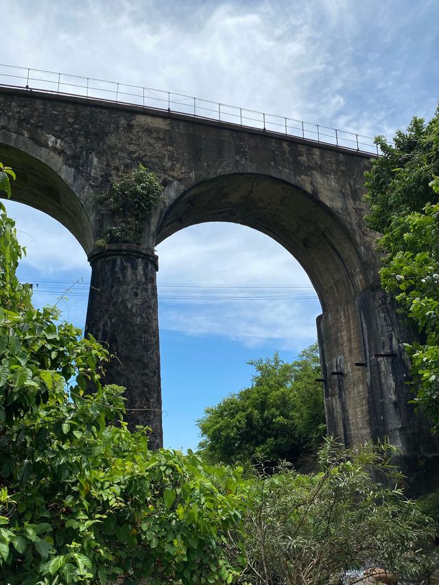 DON CA ARCH BRIDGE - Hue