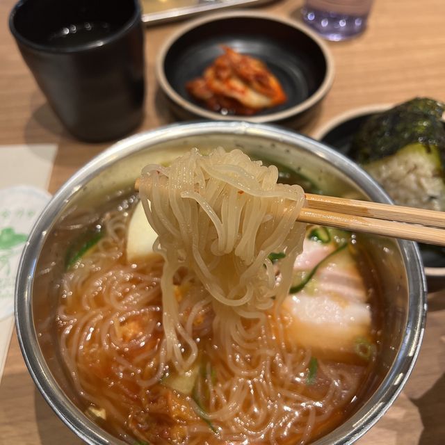 【大阪グルメ】鶴橋で人気の“冷麺専門店"おひとり様ok