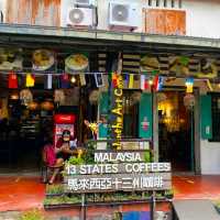 NOSTALGIC CAFÉ WITH LOVELY FOOD IN MELAKA.