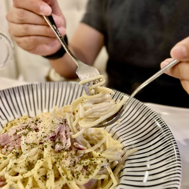 🇭🇰 旺角抵食樓上Cafe 仲有Board Game玩 