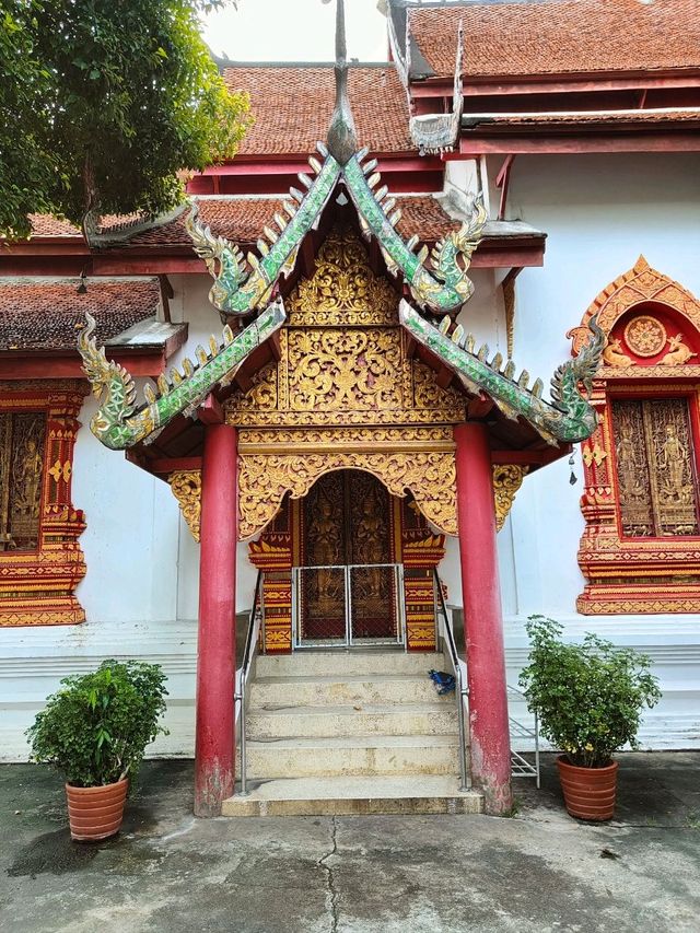 Wat Puak Taem